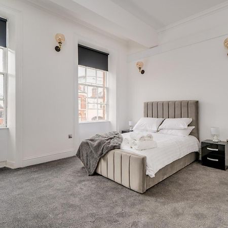 Town House Apartments Wakefield Room photo